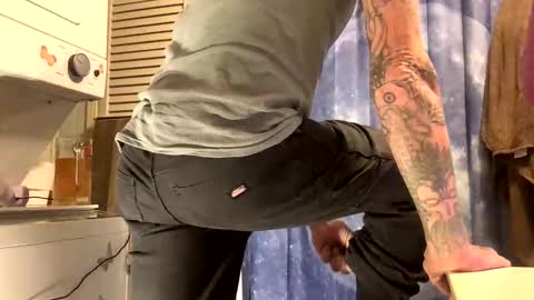 Snapshot of wiltryanything2x chatting on 22, 11, 2025 Will online show from 22, 11, 2025