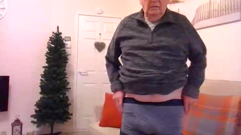 Snapshot of windy19391a chatting on 4, 12, 2025 windy19391a online show from 4, 12, 2025