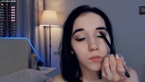 Amalia and Mia online show from 18, 2, 2025