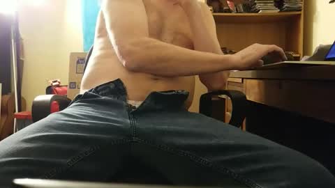 Snapshot of winertzo29 chatting on 3, 11, 2025 Winertzo29 online show from 3, 11, 2025