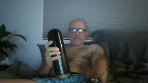 Snapshot of wingnutt765733 chatting on 4, 3, 2025 wingnutt765733 online show from 4, 3, 2025