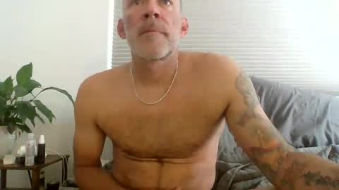 Snapshot of wingnutt765733 chatting on 4, 3, 2025 wingnutt765733 online show from 4, 3, 2025