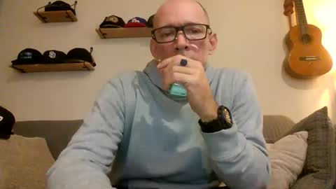 Snapshot of wingnutt765733 chatting on 14, 12, 2025 wingnutt765733 online show from 14, 12, 2025