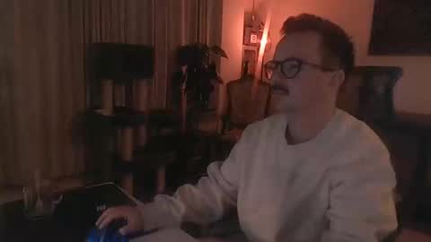 cream36 online show from 4, 1, 2025