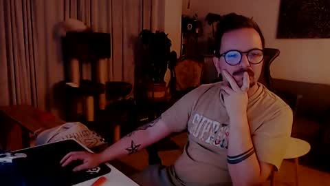 cream36 online show from 24, 1, 2025