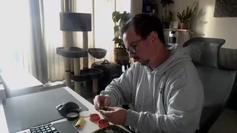 cream36 online show from 31, 1, 2025