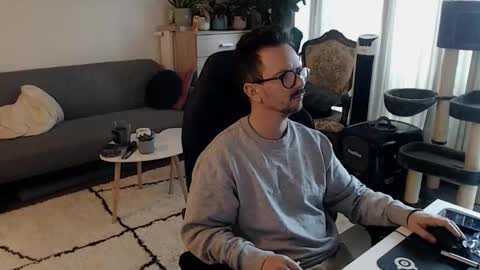 cream36 online show from 10, 10, 2025