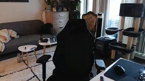 cream36 online show from 16, 11, 2025