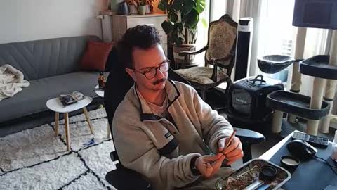 cream36 online show from 24, 11, 2025