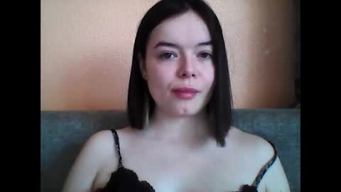Snapshot of winter__white_rose chatting on 20, 1, 2025 Emma online show from 20, 1, 2025