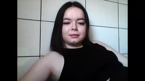 Snapshot of winter__white_rose chatting on 24, 2, 2025 Emma online show from 24, 2, 2025