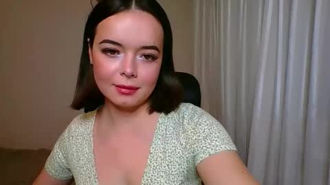 Snapshot of winter__white_rose chatting on 24, 9, 2025 Emma online show from 24, 9, 2025