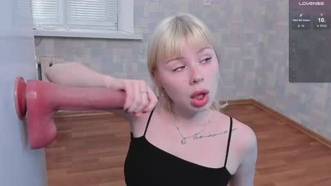 Sophie weight 50kg height 160 online show from 9, 10, 2025