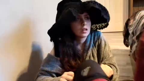 Snapshot of witchbitchmommy chatting on 12, 11, 2025 witchbitchmommy online show from 12, 11, 2025