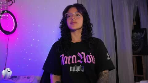     Luna Violeta  A r t i s t  online show from 9, 3, 2025
