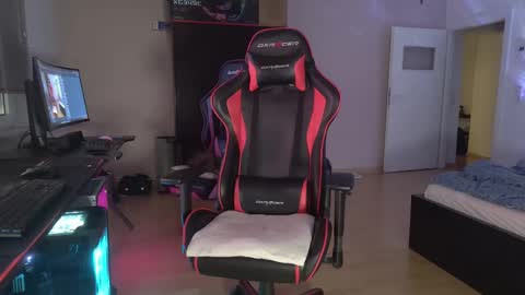 Snapshot of wizzman2442 chatting on 25, 2, 2025 wizzman2442 online show from 25, 2, 2025