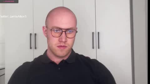 Snapshot of wlademarbergs chatting on 3, 3, 2026 Wlademar online show from 3, 3, 2026