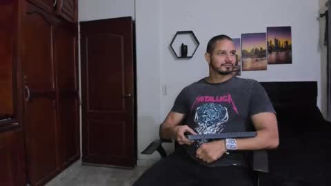 Magnus Dark independent model online show from 9, 9, 2025