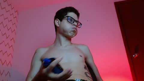  W O L F  online show from 9, 1, 2026