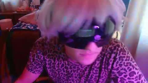 Snapshot of wolfgamer44 chatting on 19, 11, 2025 wolfgamer44 online show from 19, 11, 2025