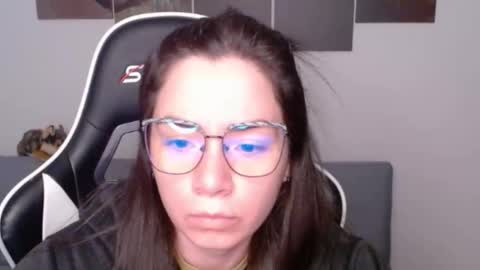 Snapshot of wolfs_daughter chatting on 1, 6, 2026 Alex online show from 1, 6, 2026
