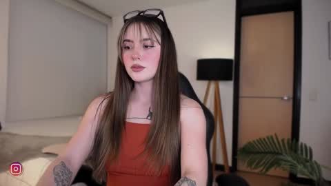   online show from 21, 12, 2024