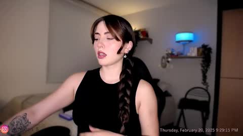   online show from 21, 2, 2025