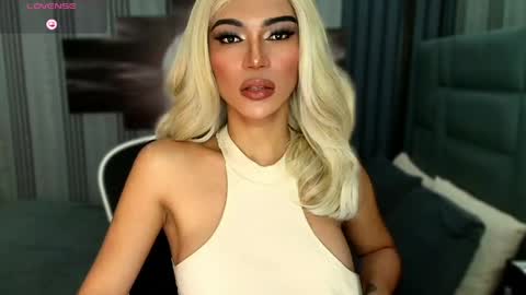 Julia online show from 12, 4, 2026