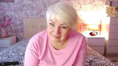 Snapshot of women_pleasures chatting on 14, 2, 2025 women_pleasures online show from 14, 2, 2025