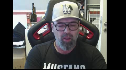 Snapshot of womenizzeer chatting on 13, 3, 2026 Adam online show from 13, 3, 2026