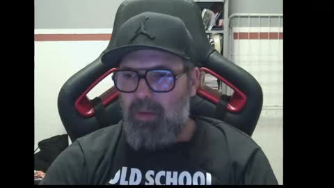 Snapshot of womenizzeer chatting on 12, 4, 2026 Adam online show from 12, 4, 2026