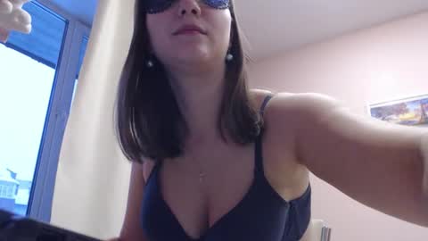 Snapshot of woodland_peony chatting on 22, 12, 2025 Woodland Peony online show from 22, 12, 2025