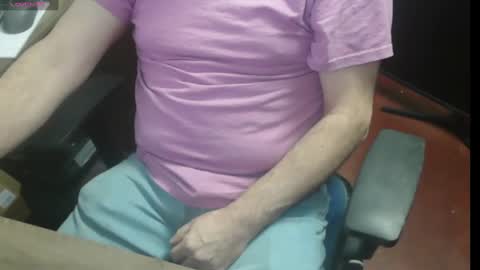 Snapshot of woodworker6473 chatting on 2, 1, 2025 woodworker6473 online show from 2, 1, 2025