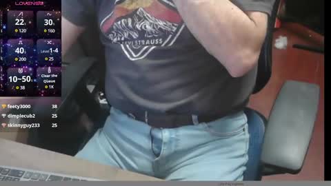 Snapshot of woodworker6473 chatting on 13, 1, 2025 woodworker6473 online show from 13, 1, 2025