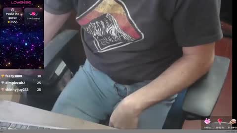 Snapshot of woodworker6473 chatting on 13, 1, 2025 woodworker6473 online show from 13, 1, 2025