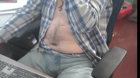 Snapshot of woodworker6473 chatting on 7, 3, 2025 woodworker6473 online show from 7, 3, 2025