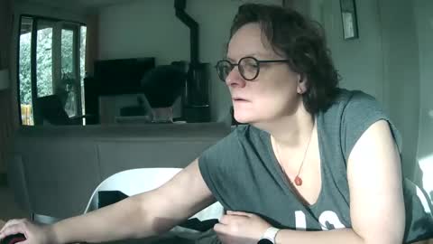 woodwurm and Snoeske online show from 31, 1, 2025
