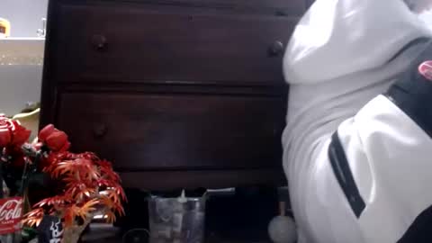 woofwolfxix online show from 29, 10, 2025