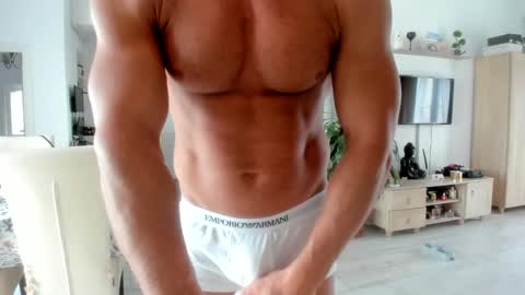 Snapshot of woolfiie chatting on 27, 9, 2025 Wolfie online show from 27, 9, 2025
