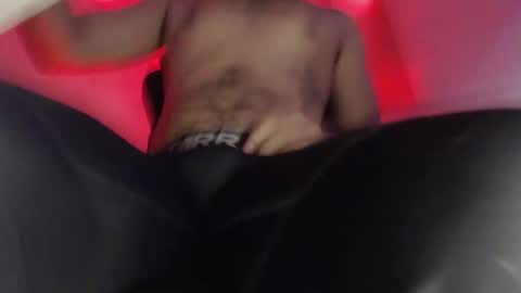 Snapshot of woondeer17 chatting on 4, 12, 2025 Woondeer online show from 4, 12, 2025