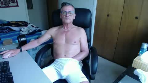 Snapshot of worldlarge chatting on 5, 7, 2026 Large one online show from 5, 7, 2026