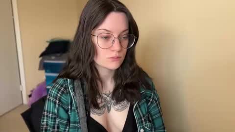 Snapshot of worship_lucina chatting on 3, 2, 2025 Lucina online show from 3, 2, 2025