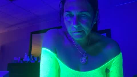 cum4me online show from 24, 6, 2026