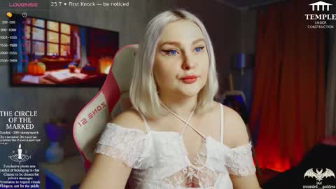 Snapshot of wounded_goddess chatting on 9, 11, 2025 Goddess Sophy online show from 9, 11, 2025