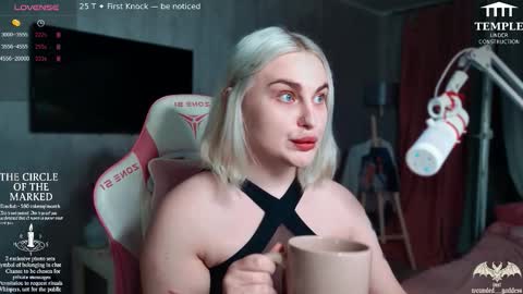 Snapshot of wounded_goddess chatting on 12, 11, 2025 Goddess Sophy online show from 12, 11, 2025