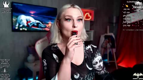 Snapshot of wounded_goddess chatting on 25, 11, 2025 Goddess Sophy online show from 25, 11, 2025