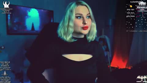 Snapshot of wounded_goddess chatting on 19, 12, 2025 Goddess Sophy online show from 19, 12, 2025