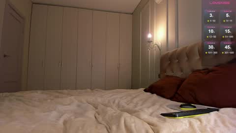 Snapshot of wow_peach_girl chatting on 5, 2, 2025 Liza online show from 5, 2, 2025