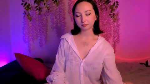 Snapshot of wow_sue chatting on 7, 11, 2025 Sue online show from 7, 11, 2025