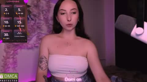 Snapshot of wow_sue chatting on 9, 7, 2026 Sue online show from 9, 7, 2026